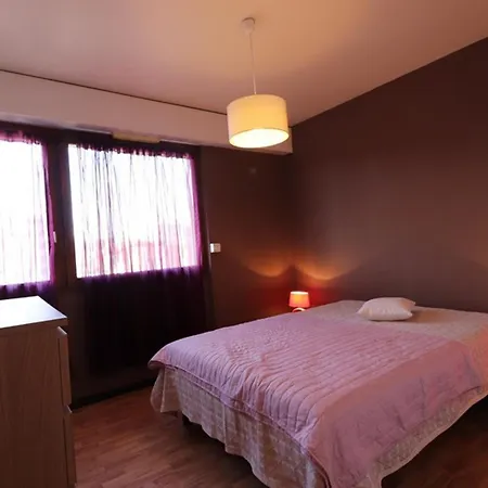 Agreable F2 Avec Terrasse Et Parking, Proche Du - 2 A 4 Pers. - - Fr-1-432-1 Apartment Annecy